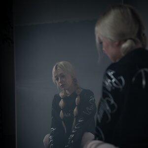 НЕ МОГУ ДОВЕРЯТЬ